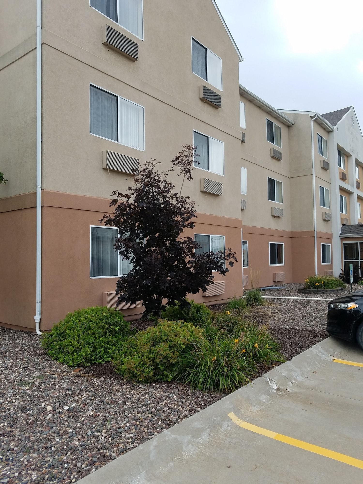 Americinn By Wyndham Moline Airport Quad Cities Exterior photo